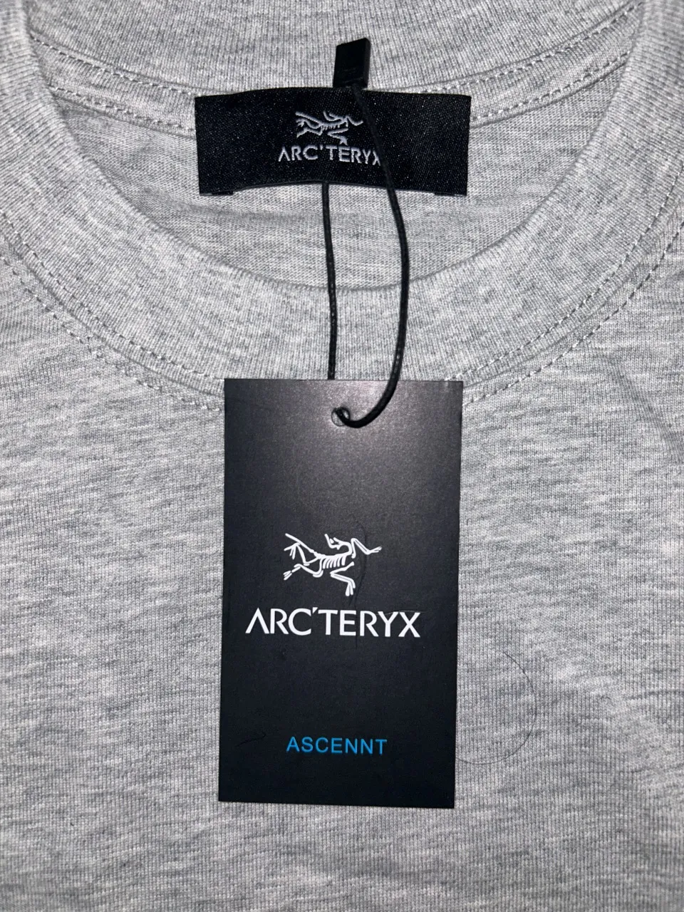 ARC`TERYX 2026 Classic T ， Breathable ， ， ！ Same Style ：White Black Gray Size：S M L XL